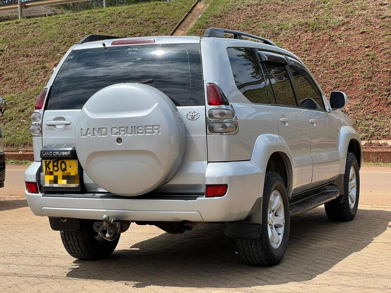 Toyota Prado J120